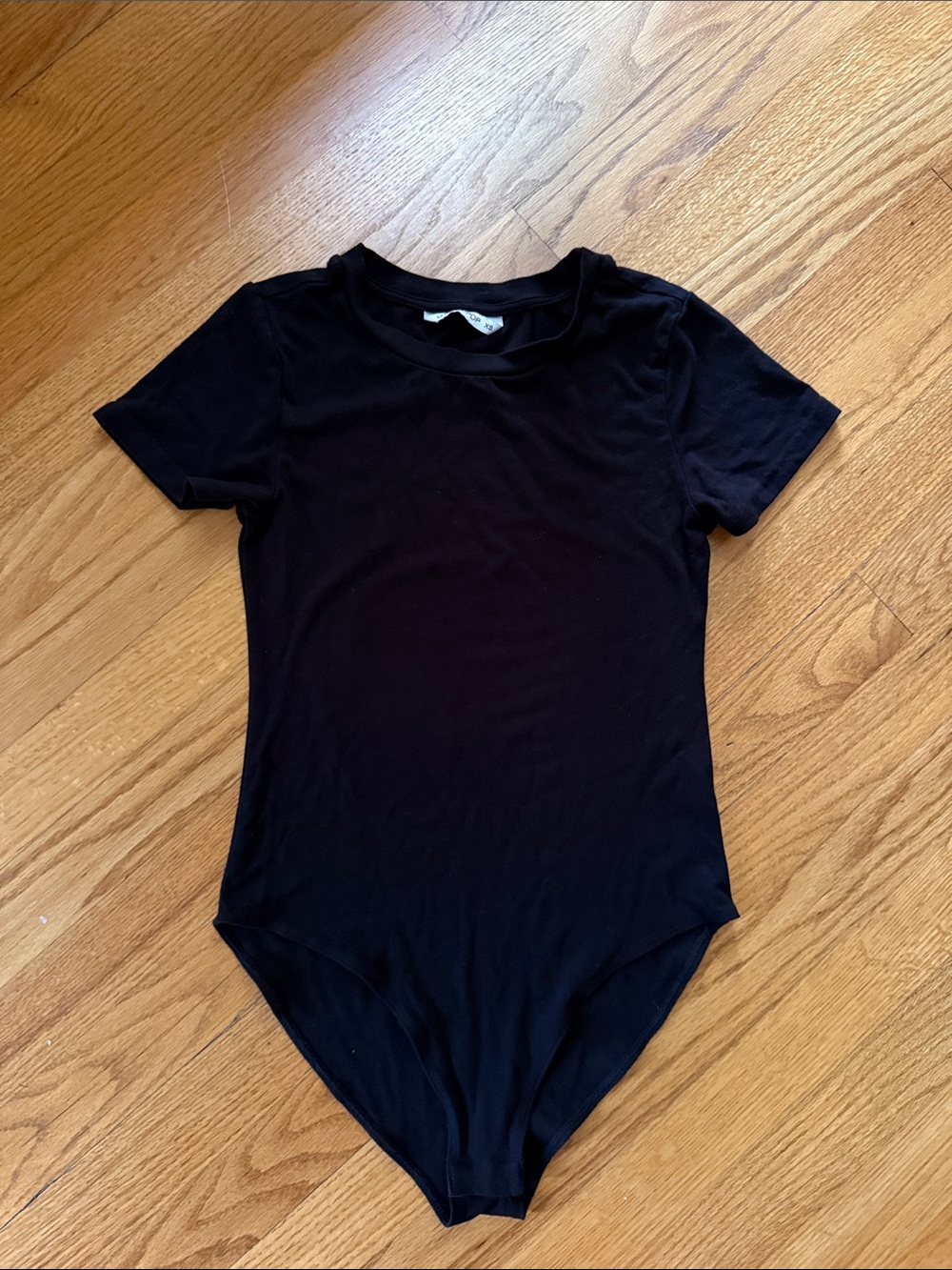 MangoPop Black Short Sleeve Stretch Knit Bodysuit XS Snap Closure Basic
